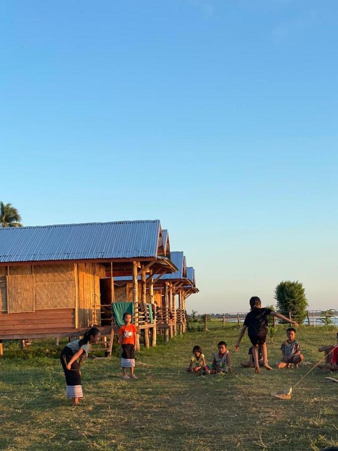 Vera Sunset Homestay Local Experience With Lao Family Muang Khong Экстерьер фото